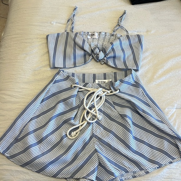 LF set - Picture 1 of 4